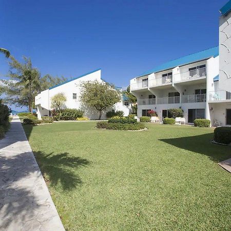 Villas Of The Galleon Seven Mile Beach Extérieur photo